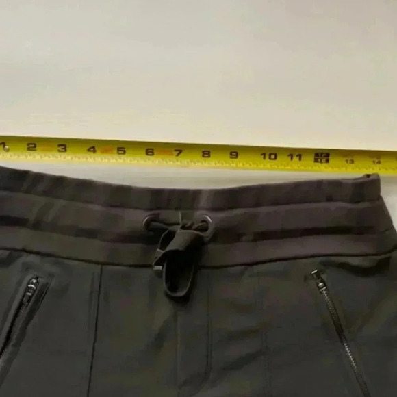 Athleta Headlands Hybrid Mid Rise Pants Size 4 - Picture 11 of 13